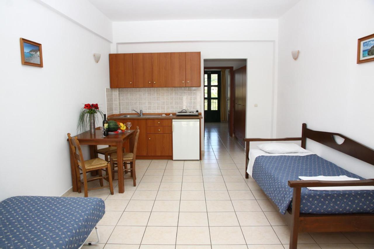 Camari Garden Hotel Apartments Gerani Chanion Esterno foto