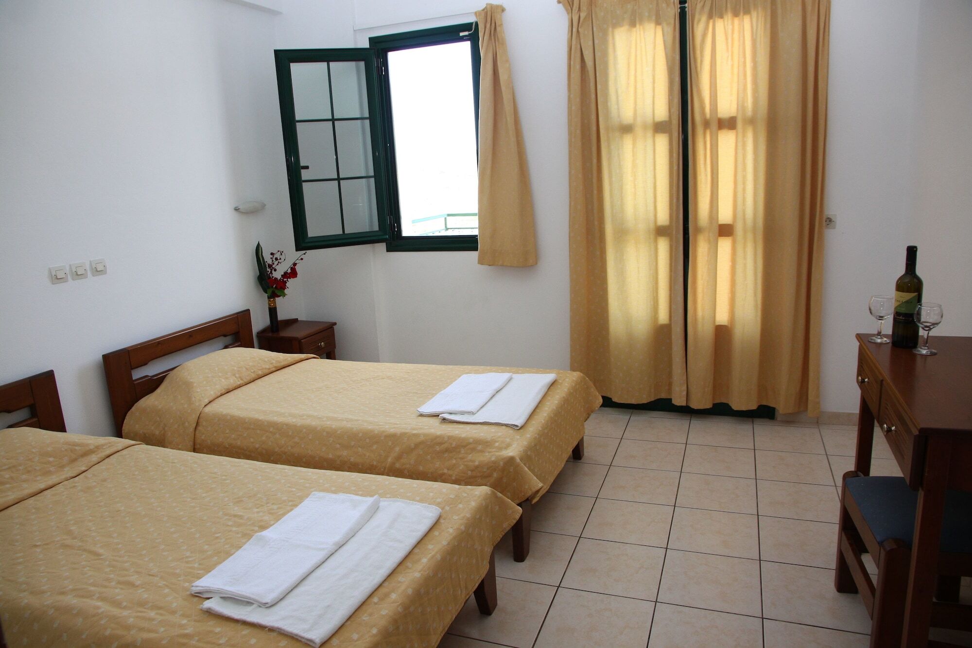 Camari Garden Hotel Apartments Gerani Chanion Esterno foto